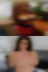 Busty swinger Dade looking for City!